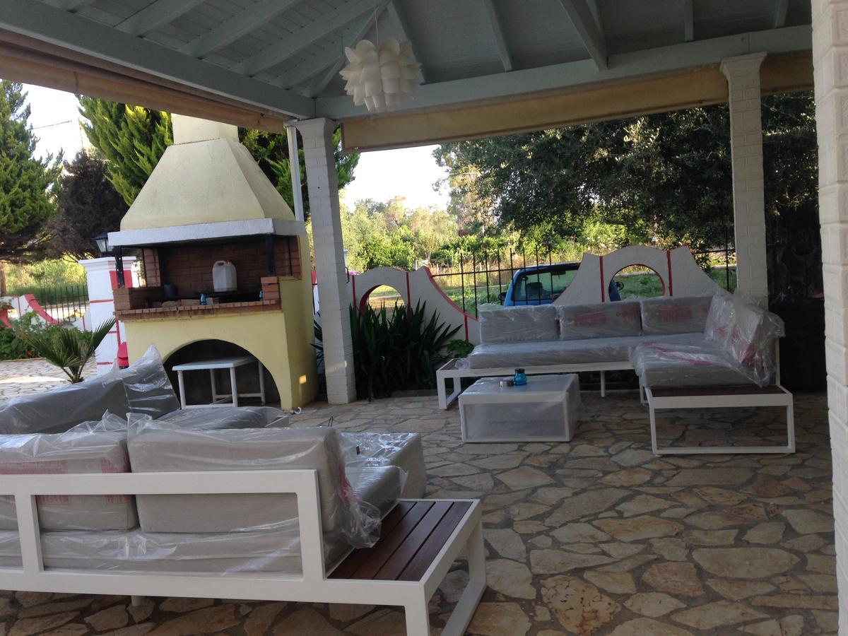 Athina Aparthotel Kávos Екстериор снимка